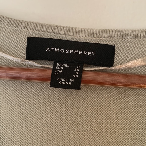 ATMOSPHERE Vneck grey sweater | Size 4 - Picture 5 of 5